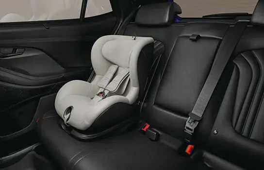 creta-n-line-interior-babyseat